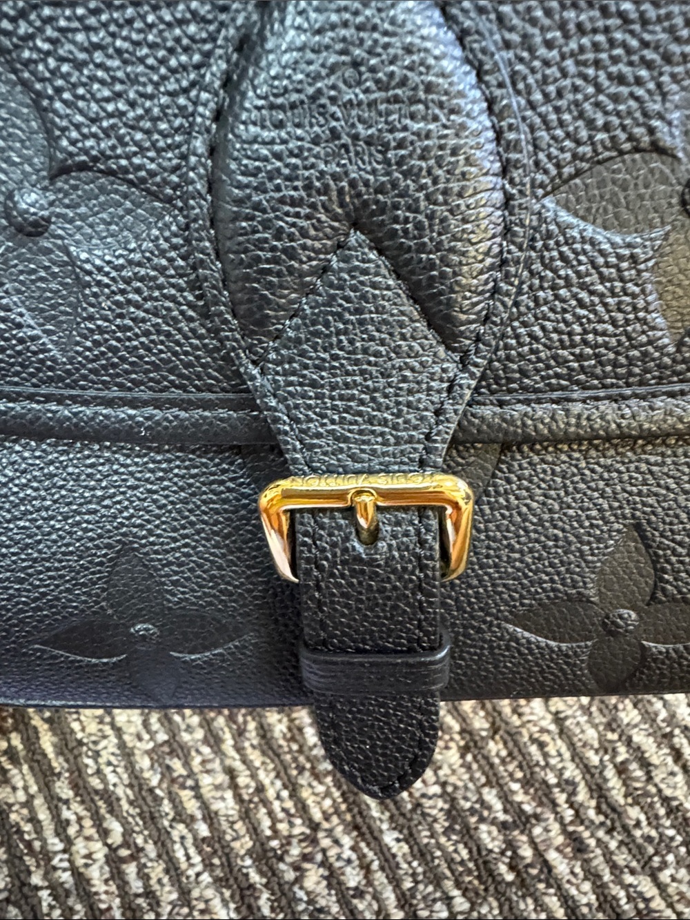 Louis Vuitton Diane Black Monogram Empreinte Crossbody Bag with Gold Hardware - Picture 5 of 13